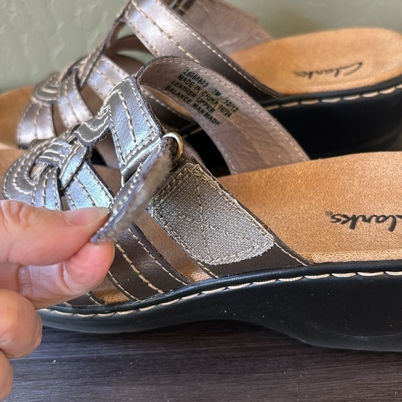 Clarks‎ Lexi Dill Bronze Metallic Leather Slip On Sandal Size 7 - Picture 8 of 8